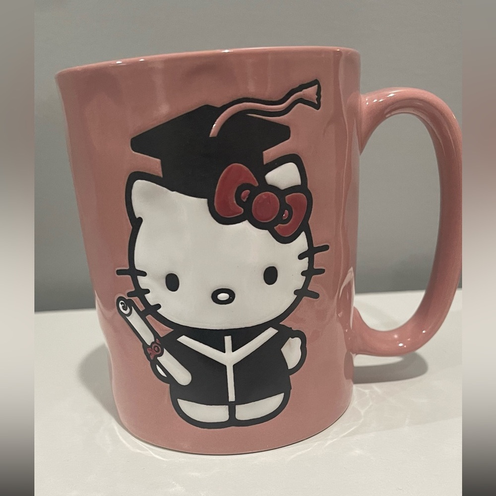 Hello Kitty graduation mug
